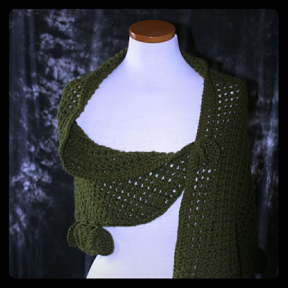 Je0 Dezign Accessories - 🎉H.P. 🎉Green Medallion Shawl
