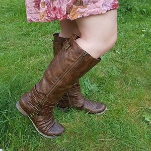 Carlos boots