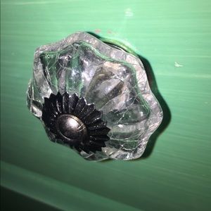 8 decorative glass knobs