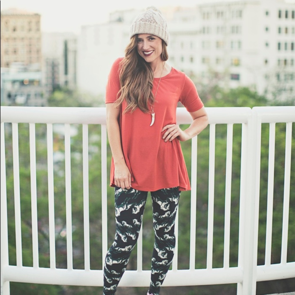 Lularoe Perfect Tee