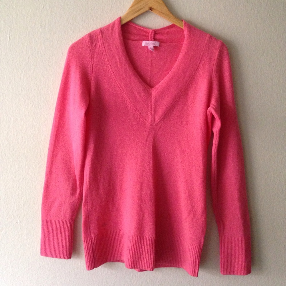 Lilly Pulitzer Pink V-Neck Sweater Size M