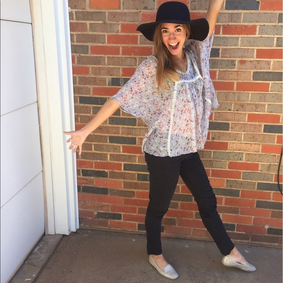 Top - Picture 4 of 5