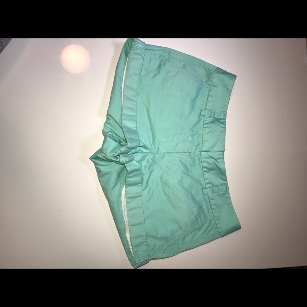 Vineyard vines shorts