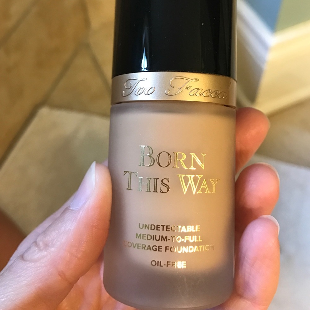 Too Faced Born This Way Foundation Porcelain