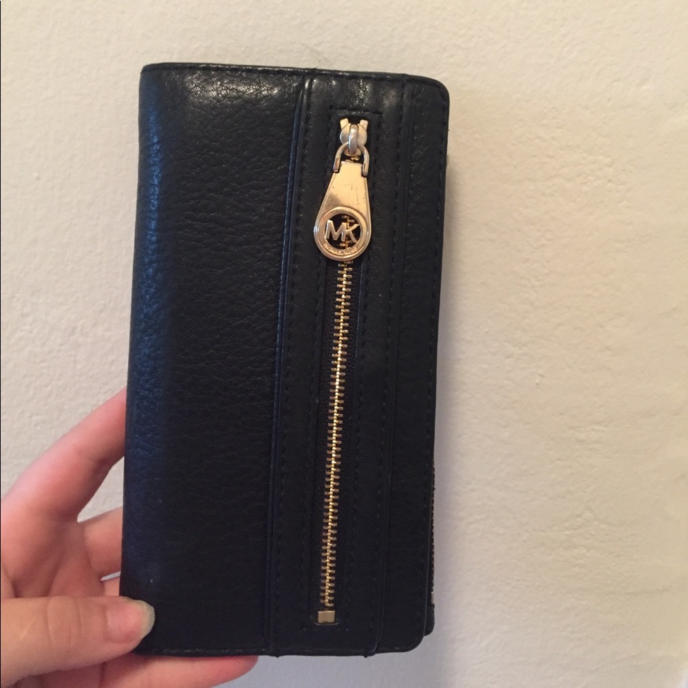 Michael kors wallet