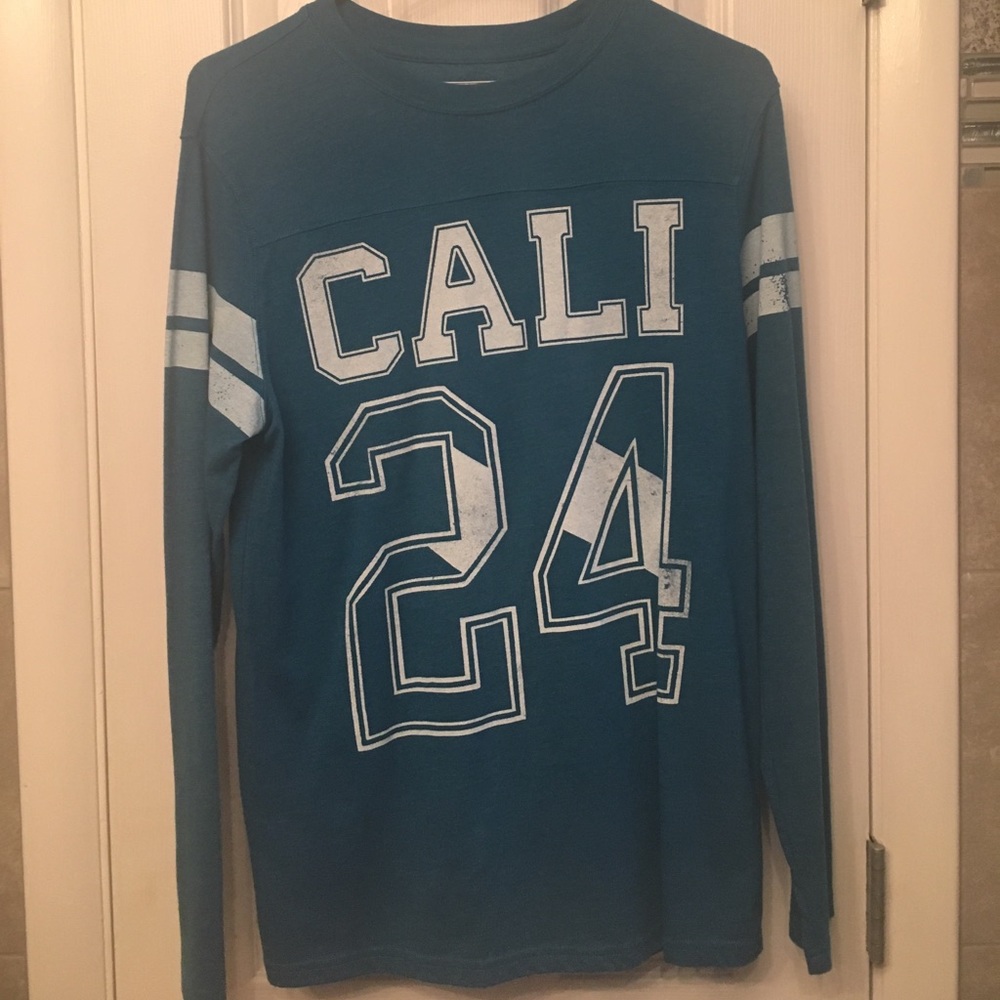 Blue long sleeve t shirt