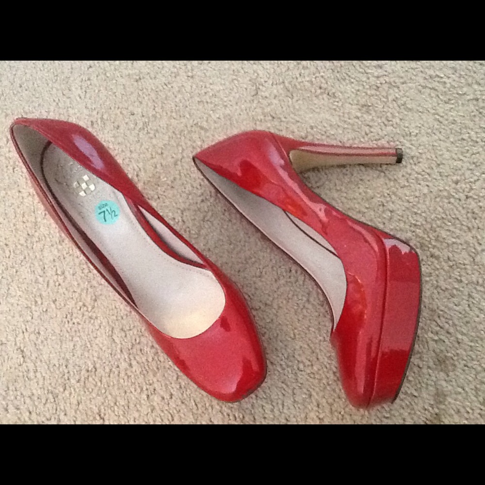 Red heels - Picture 4 of 4