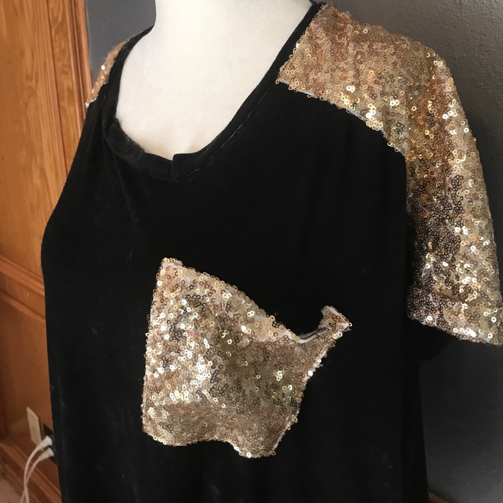 Black Distressed High-lo Top