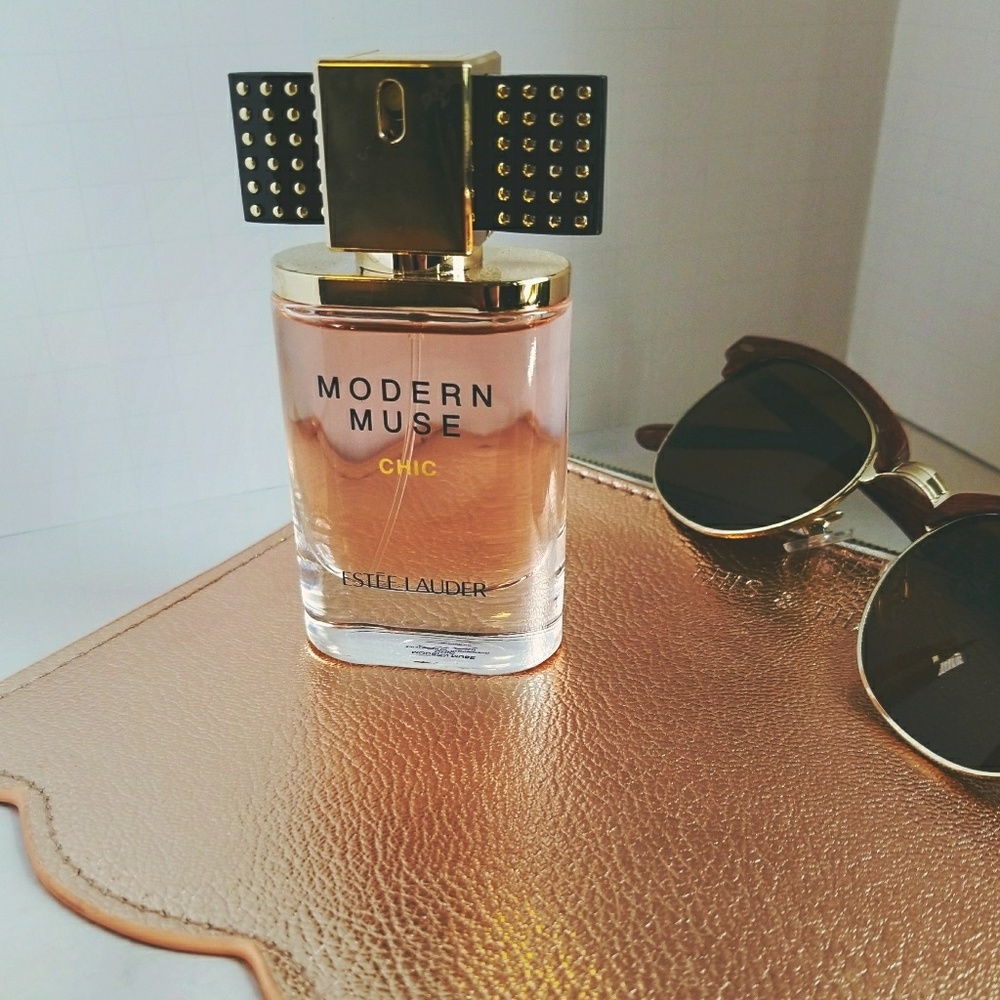 Estee Lauder Modern Muse Chic