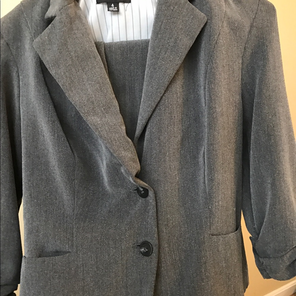 Gray pant suit