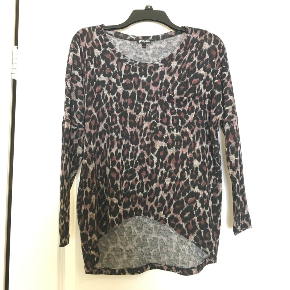 Cheetah print long sleeved top