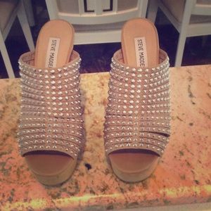 Steve Madden tan stud wedges 7