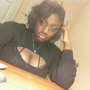 Meet your Posher, Kareema