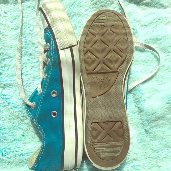 Blue Converse - Picture 3 of 3