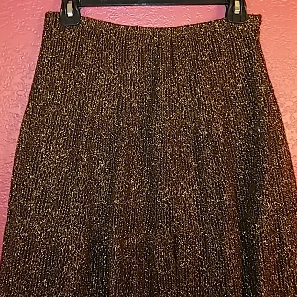 Madison & Co brown and gold flex skirt, size S