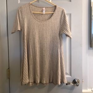 BNWOT Small Lularoe Oatmeal Colored Perfect