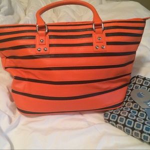 Leather Tote Like New 😚Make Offers!