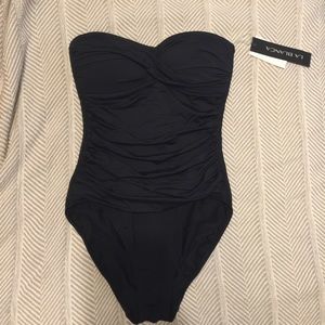La Blanca  NWT Twist Front Bandeau One-Piece