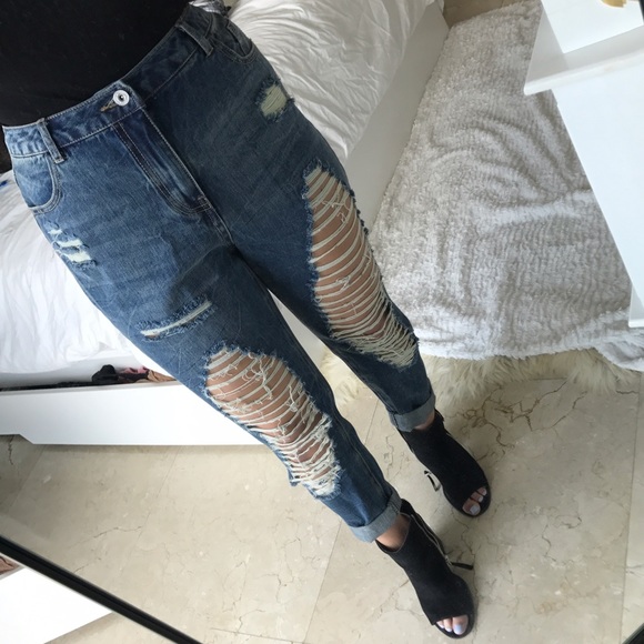 Missguided Denim - NWT! Unworn Denim Ripped Boyfriend Jeans!!