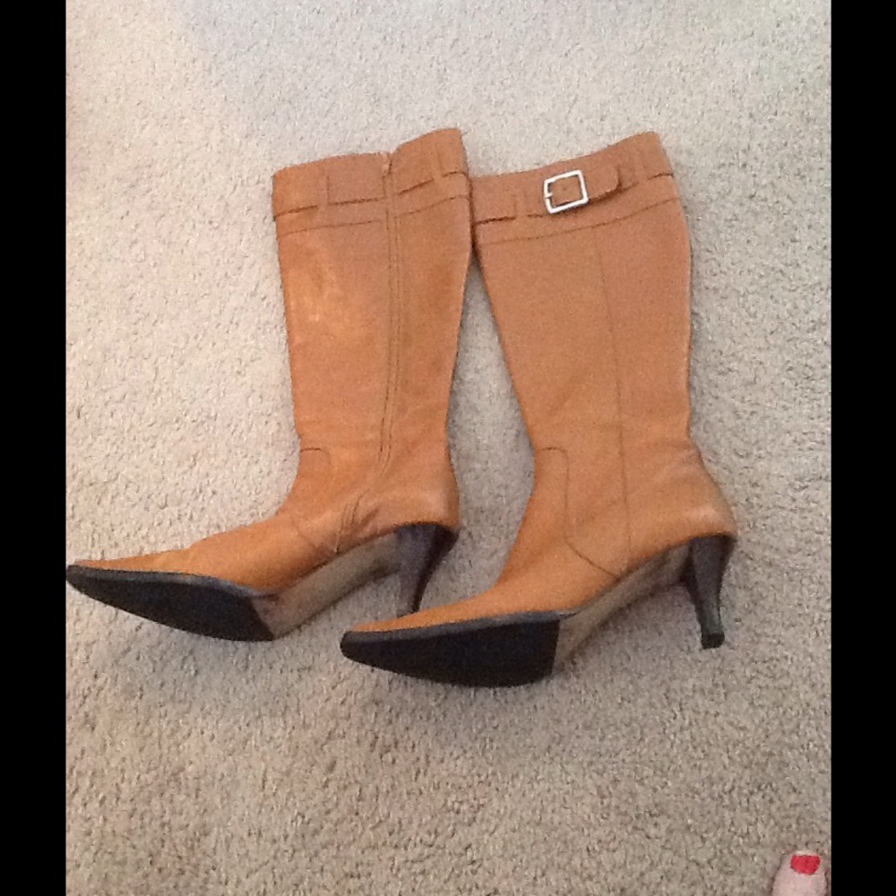Guess women's boots