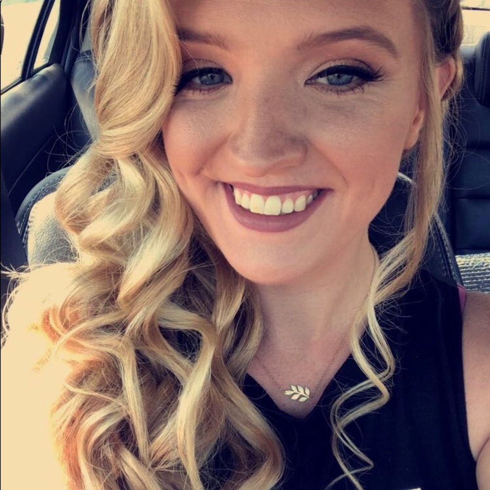 Meet your Posher, Mackenzie