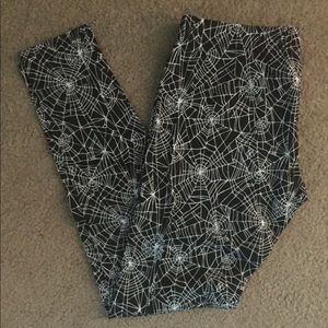 Spider print leggings