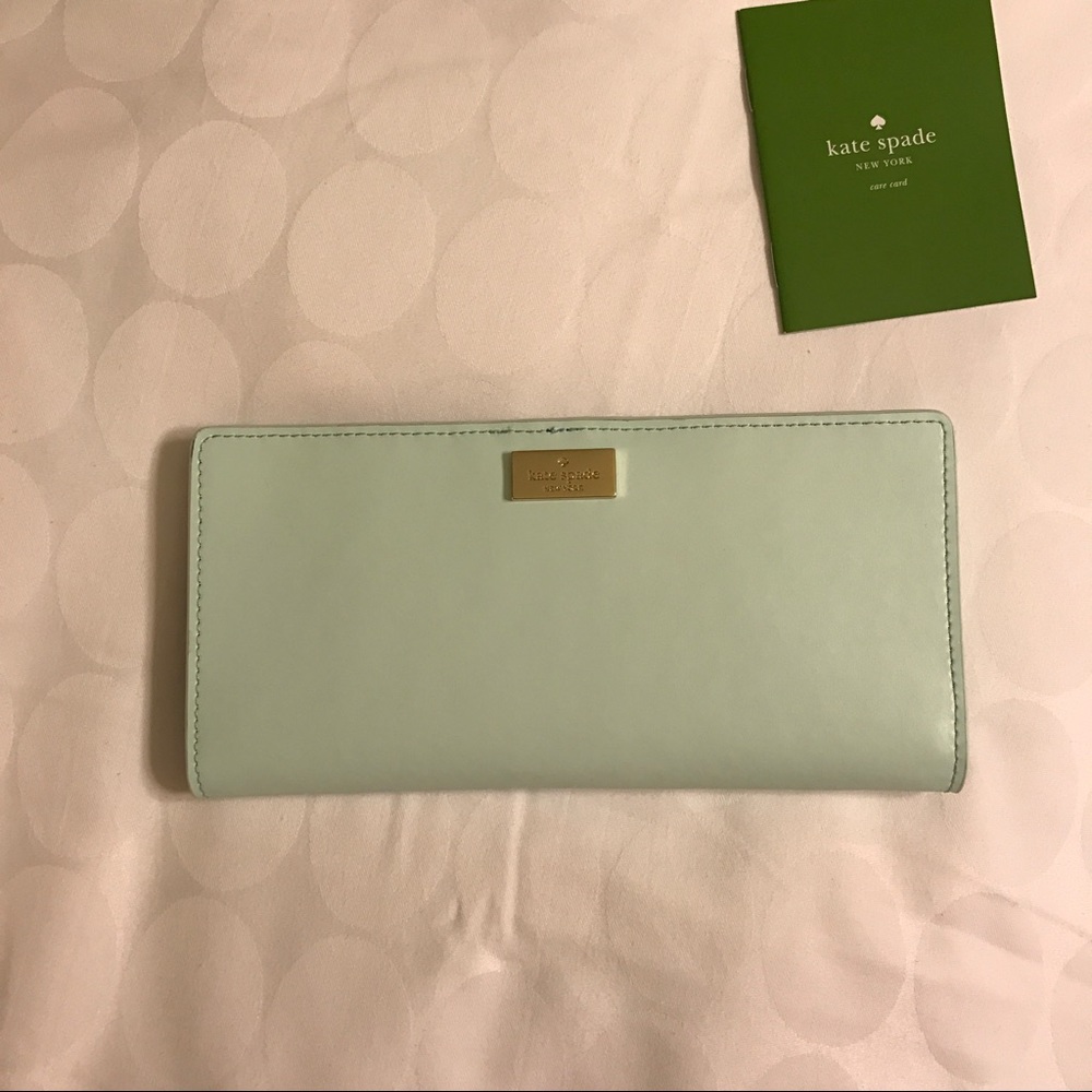 💙Kate Spade💙 - Picture 3 of 7