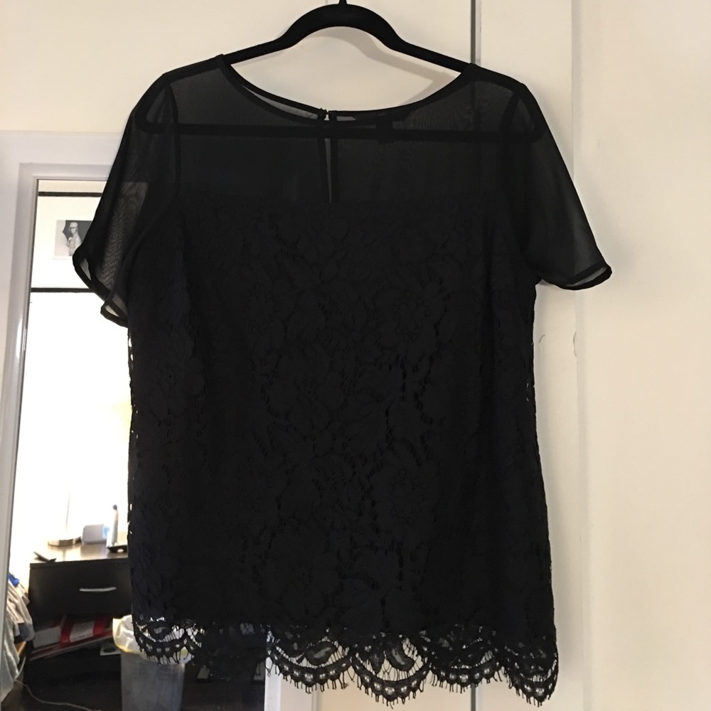 Banana Republic Lacey top