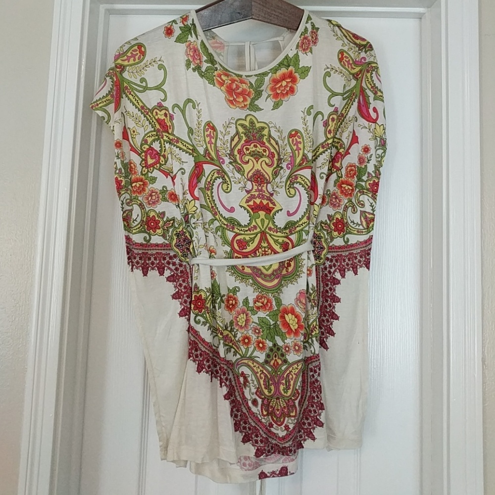 Flowy blouse perfect for the summer!