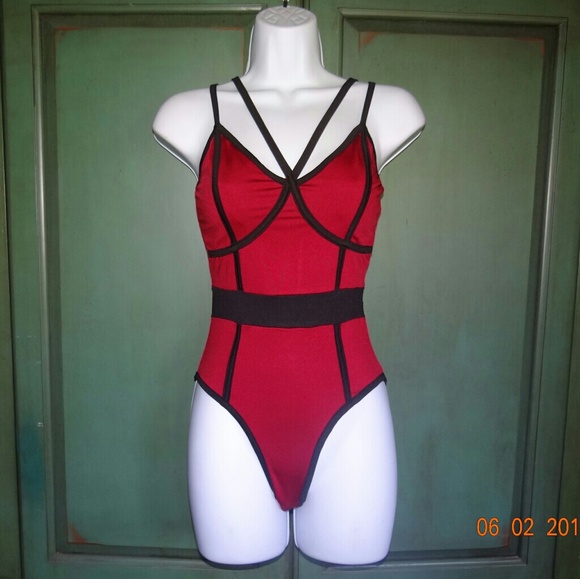 Rue 21 Burgundy Black Bodysuit Top - Picture 1 of 5