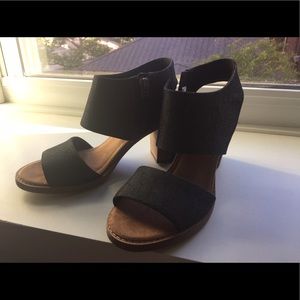 TOMS Majorca Cutout Sandal