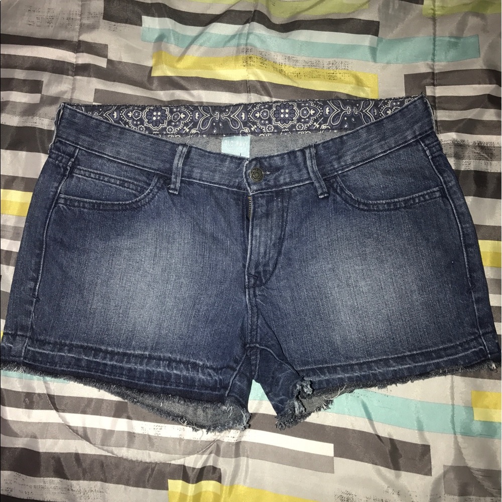 Old navy distressed blue jean shorts
