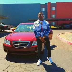 Meet your Posher, Victor benson