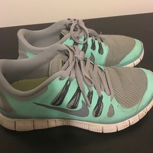 Mint green Nike free 5.0