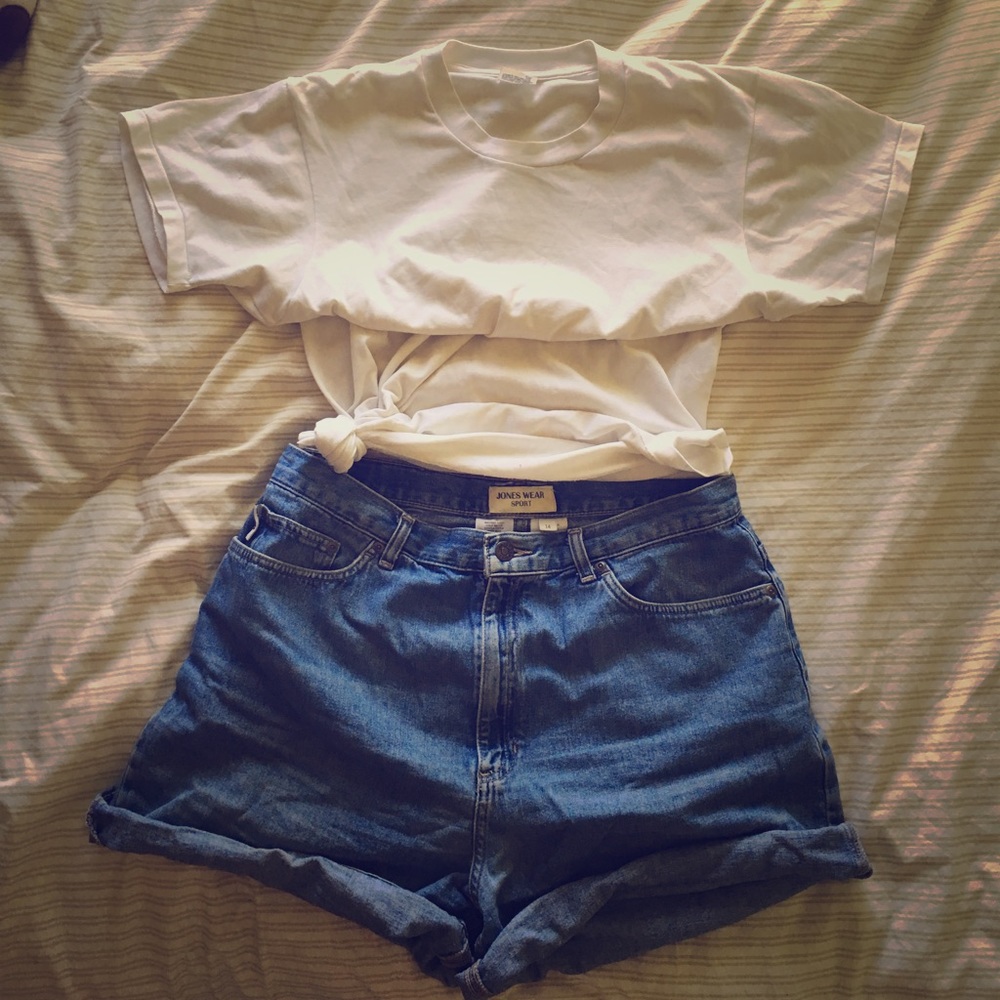 Vintage High Waist Shorts ☀️