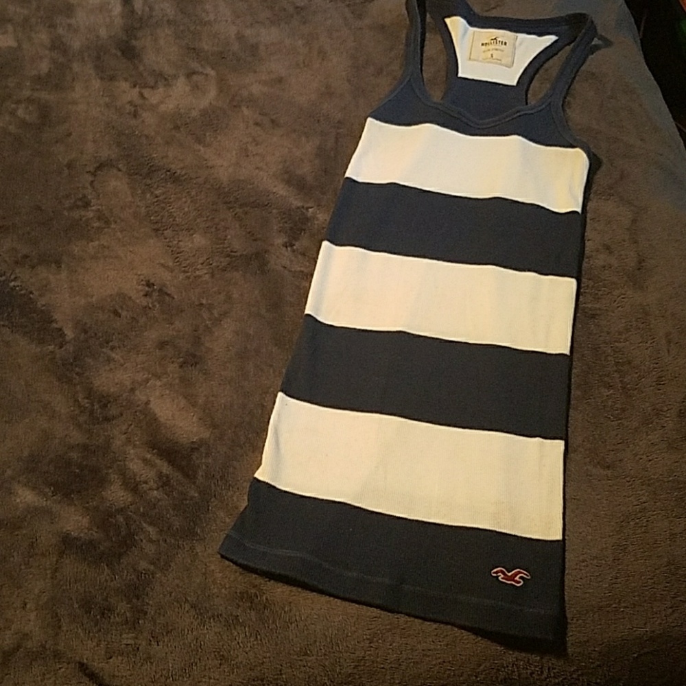 Hollister racer-back tank top "social stretch"