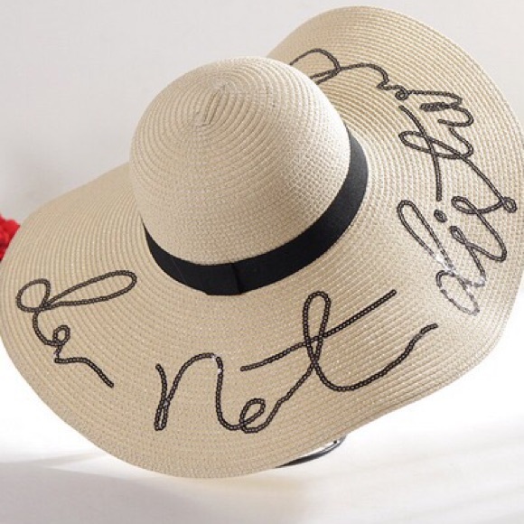 Do Not Disturb 🏝 Sequined Beach Hat - Light Khaki - Picture 4 of 7