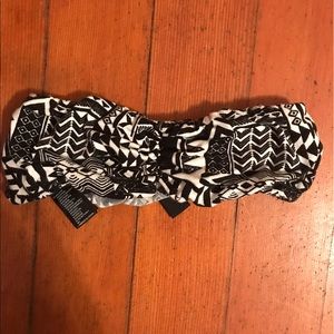 XXI Aztec Pattern Bandeau