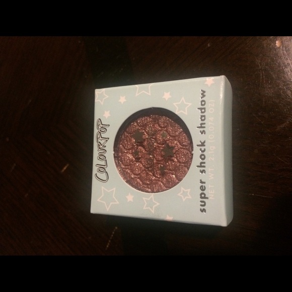 Colourpop LIMITED EDITION birthday cake eyeshadow - Picture 5 of 6