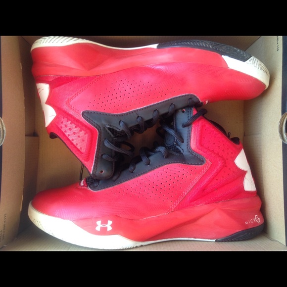 Woman's Under Armour Torch - Picture 2 of 6