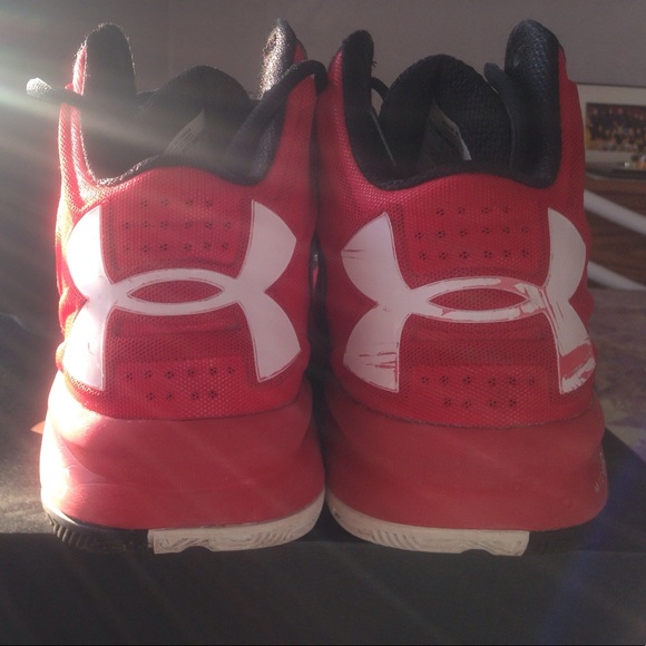 Woman's Under Armour Torch - Picture 6 of 6