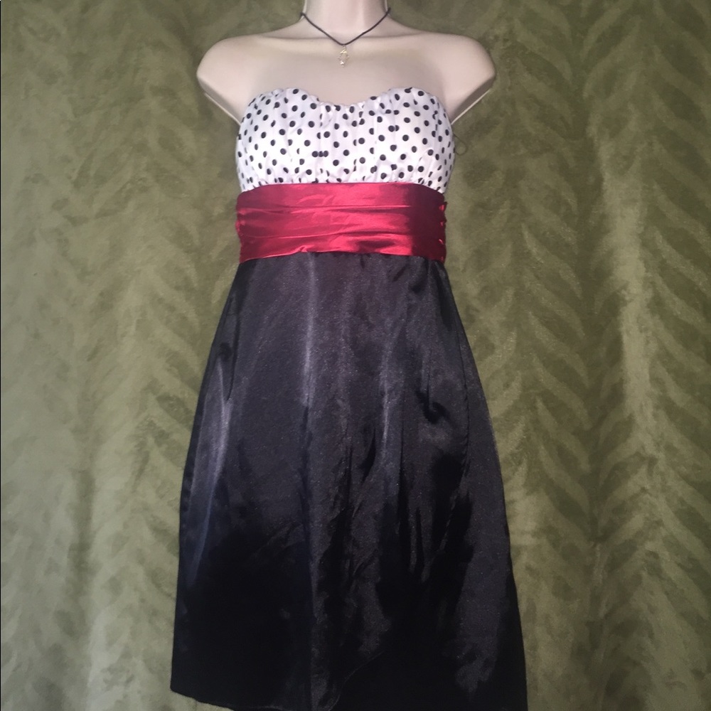 ❣️speechless dress❣️