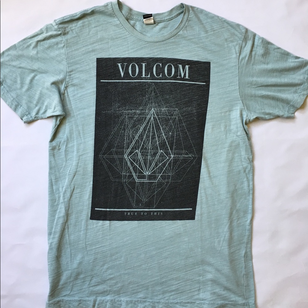 ⛔️SOLD⛔️   volcom true to this