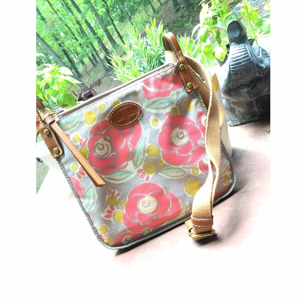 fossil keyper cross body