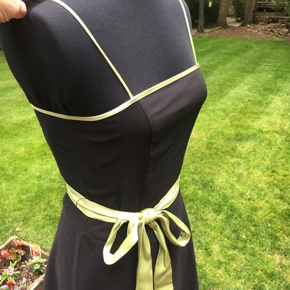 Dress - Picture 3 of 7