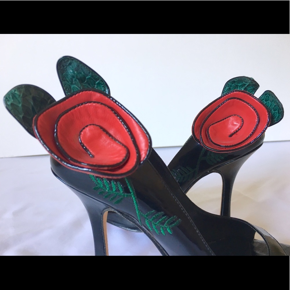 3-D ZARA Rose Patent Leather Stiletto Heels sz 6