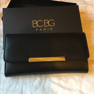 BCBG women's wallet