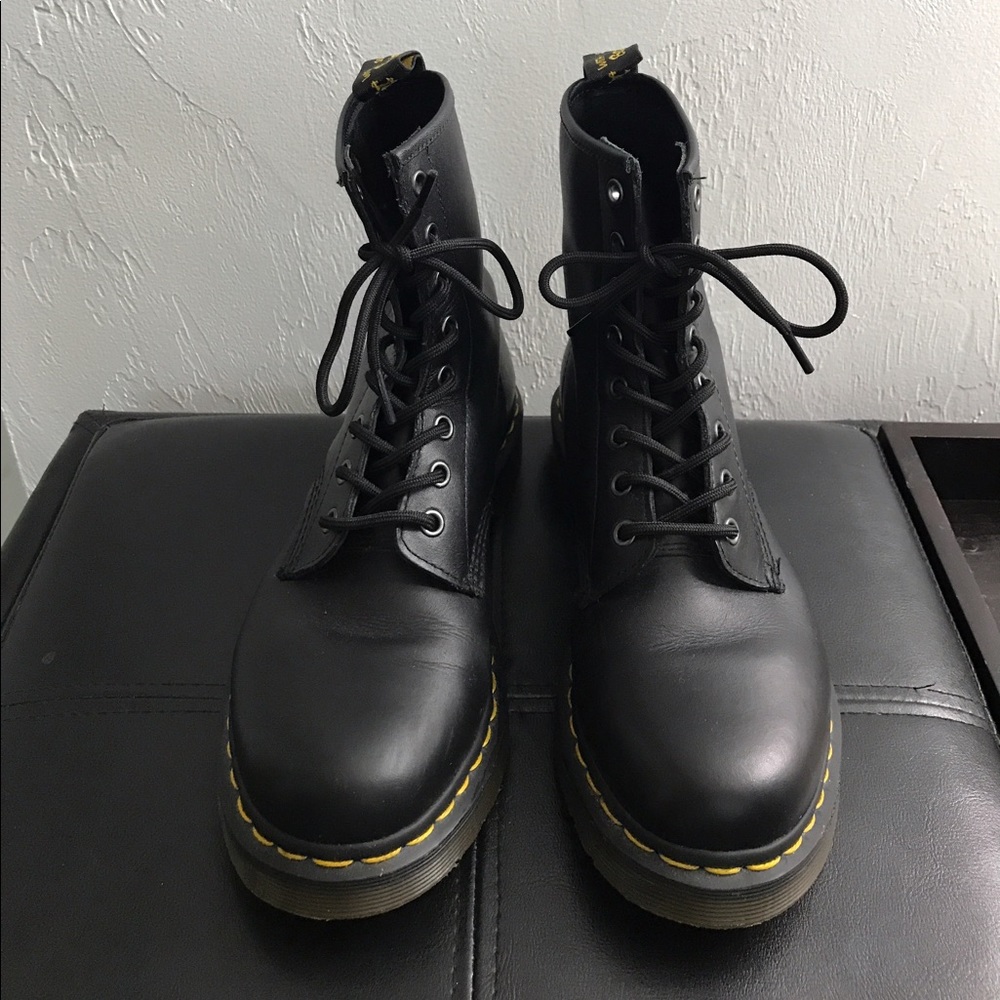 Women's Dr. Martens 1460 W
