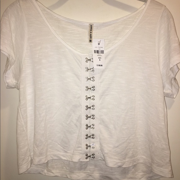 BNWT LF Emma and Sam White Hook Crop Top - Picture 2 of 2