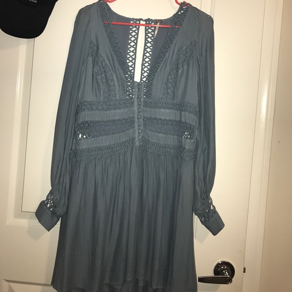 Beautiful blue free people dress great for summer!